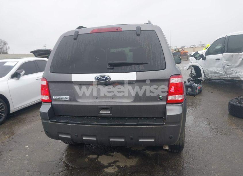 Photo 17 of 2010 Ford Escape LIMITED (VIN 1FMCU0EG8AKB81518)