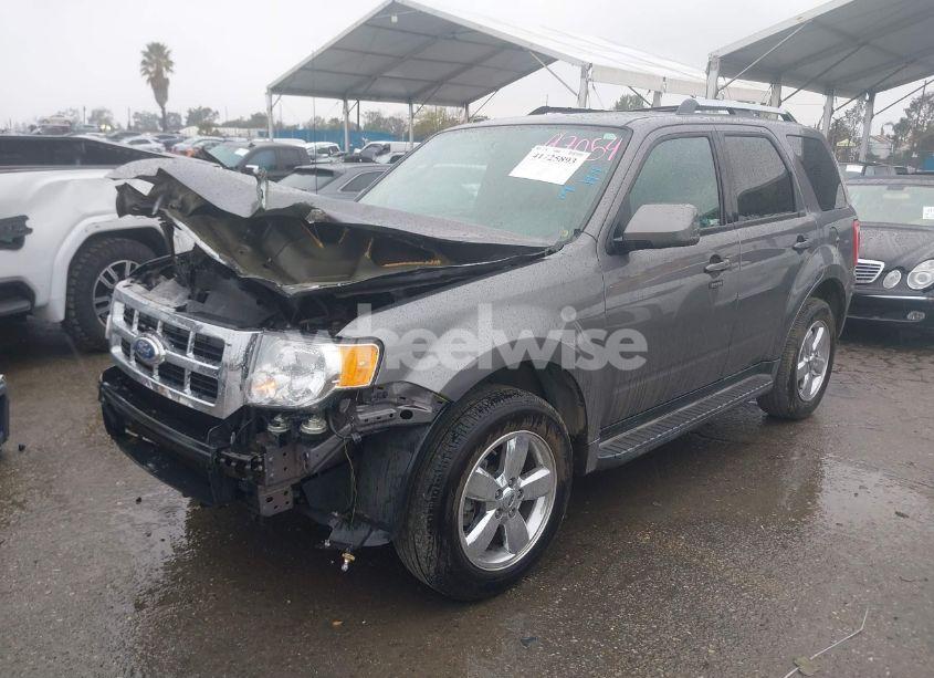 Photo 2 of 2010 Ford Escape LIMITED (VIN 1FMCU0EG8AKB81518)