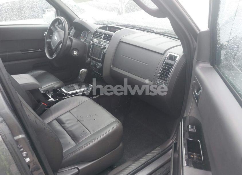 Photo 5 of 2010 Ford Escape LIMITED (VIN 1FMCU0EG8AKB81518)