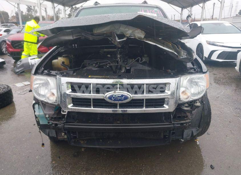 Photo 6 of 2010 Ford Escape LIMITED (VIN 1FMCU0EG8AKB81518)