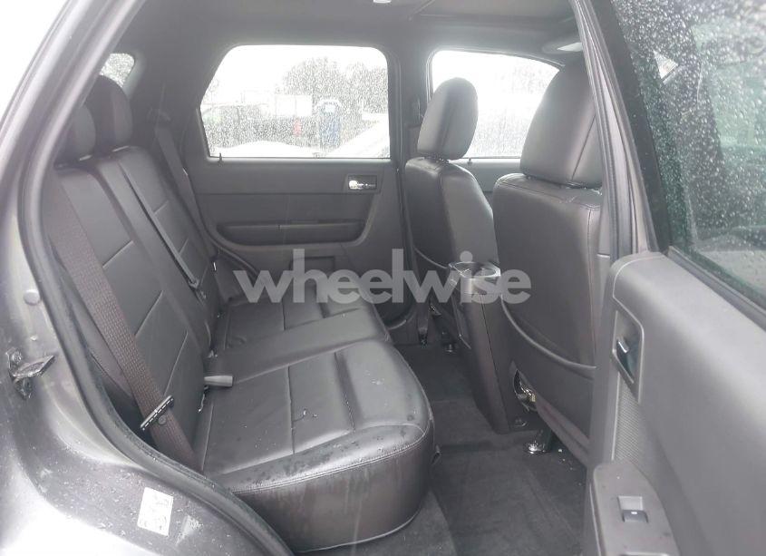 Photo 8 of 2010 Ford Escape LIMITED (VIN 1FMCU0EG8AKB81518)