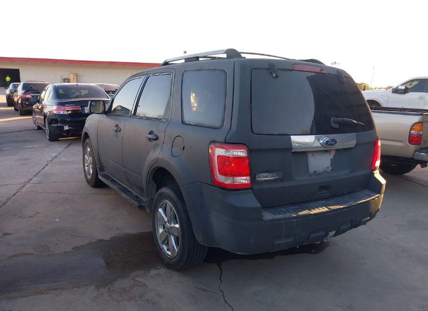 Photo 3 of 2010 Ford Escape LIMITED (VIN 1FMCU0EG8AKC47470)