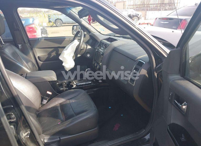 Photo 5 of 2010 Ford Escape LIMITED (VIN 1FMCU0EG8AKC71784)