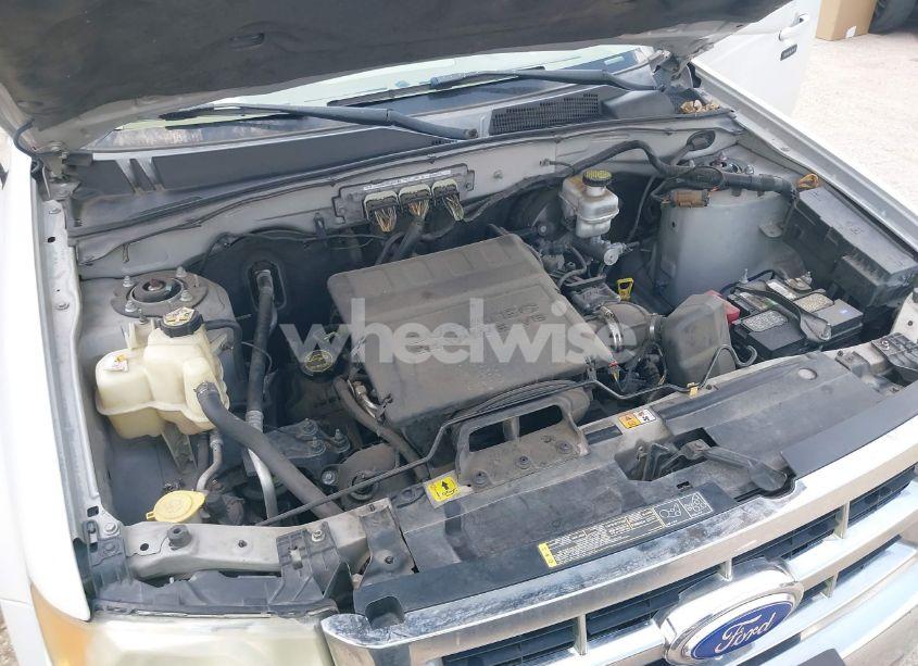 Photo 10 of 2011 Ford Escape LIMITED (VIN 1FMCU0EG8BKC04118)