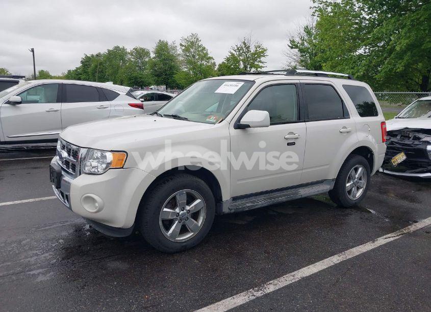 Photo 2 of 2010 Ford Escape LIMITED (VIN 1FMCU0EG9AKA03584)