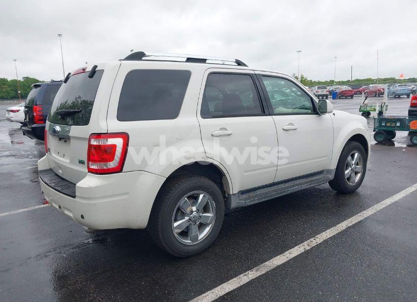 Photo 4 of 2010 Ford Escape LIMITED (VIN 1FMCU0EG9AKA03584)