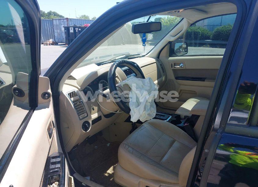 Photo 5 of 2010 Ford Escape LIMITED (VIN 1FMCU0EG9AKA41395)