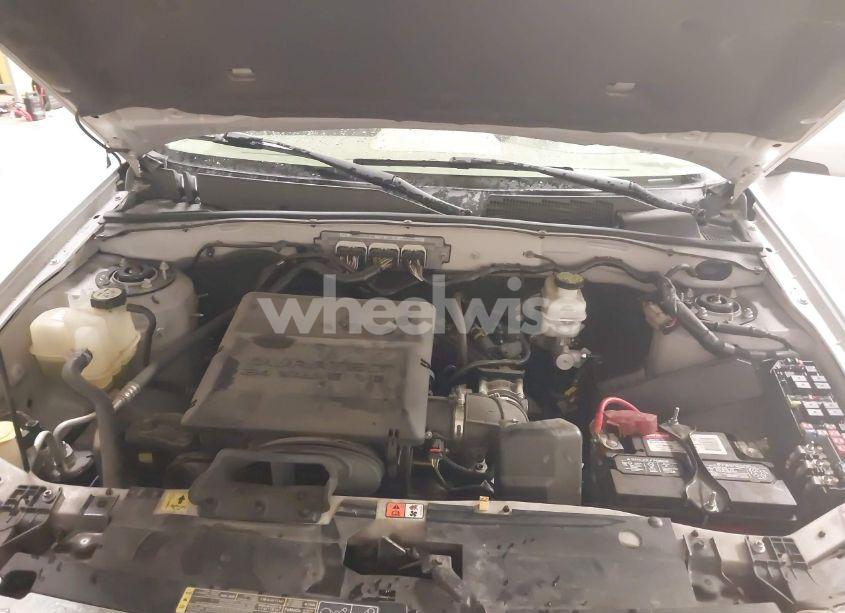 Photo 10 of 2010 Ford Escape LIMITED (VIN 1FMCU0EG9AKB31680)