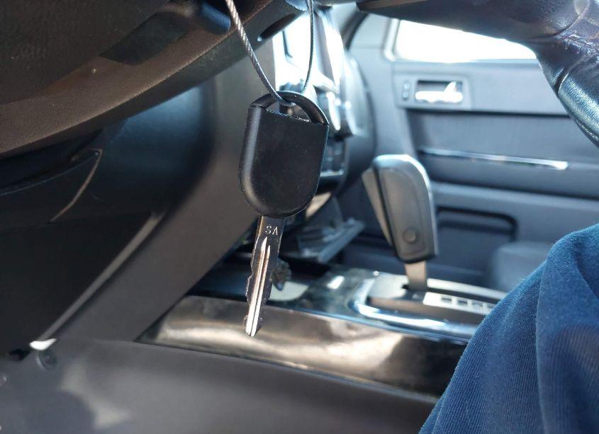 Photo 11 of 2010 Ford Escape LIMITED (VIN 1FMCU0EG9AKC46750)