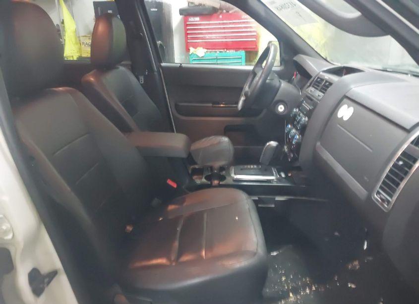 Photo 5 of 2011 Ford Escape (VIN 1FMCU0EG9BKA13310)