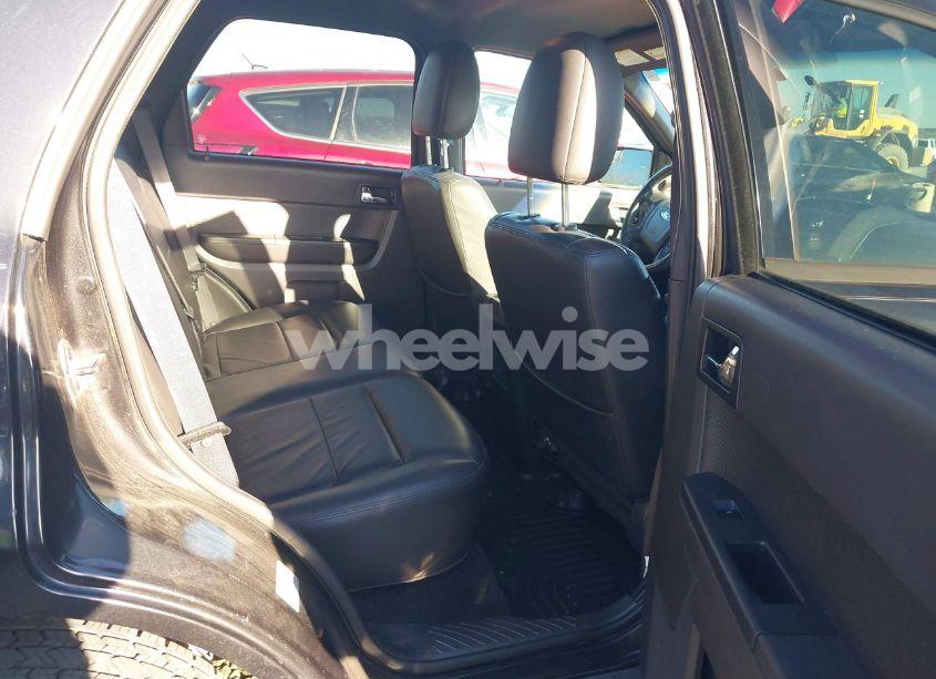 Photo 8 of 2011 Ford Escape LIMITED (VIN 1FMCU0EG9BKA75080)