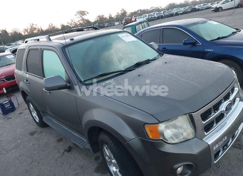 2011 Ford Escape LIMITED (VIN 1FMCU0EG9BKB32619) main photo