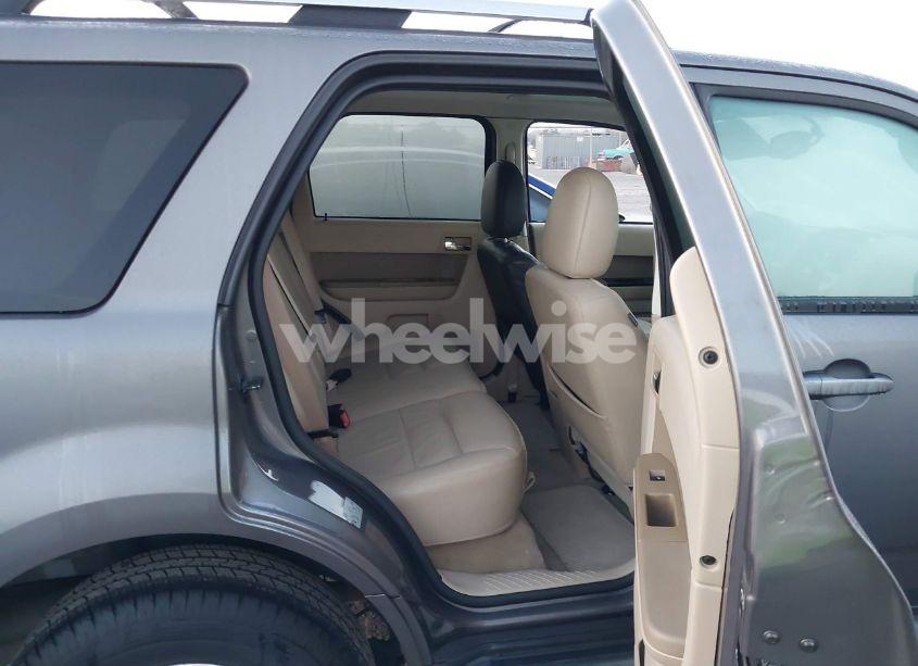 Photo 8 of 2011 Ford Escape LIMITED (VIN 1FMCU0EG9BKB32619)