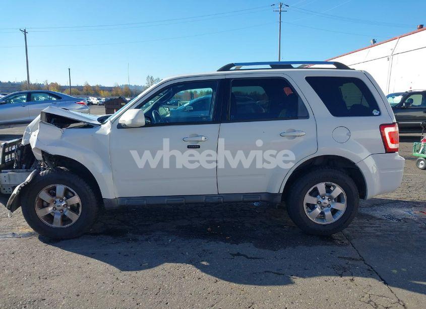 Photo 14 of 2010 Ford Escape LIMITED (VIN 1FMCU0EGXAKC17628)