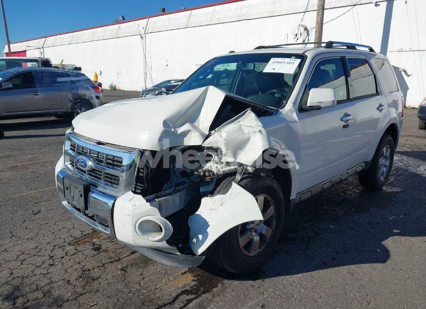 Photo 2 of 2010 Ford Escape LIMITED (VIN 1FMCU0EGXAKC17628)