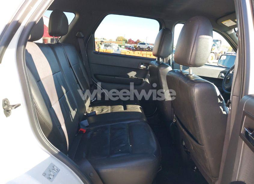 Photo 8 of 2010 Ford Escape LIMITED (VIN 1FMCU0EGXAKC17628)