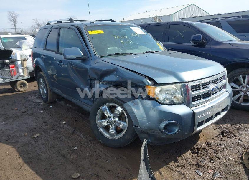 2010 Ford Escape LIMITED (VIN 1FMCU0EGXAKC31190) main photo