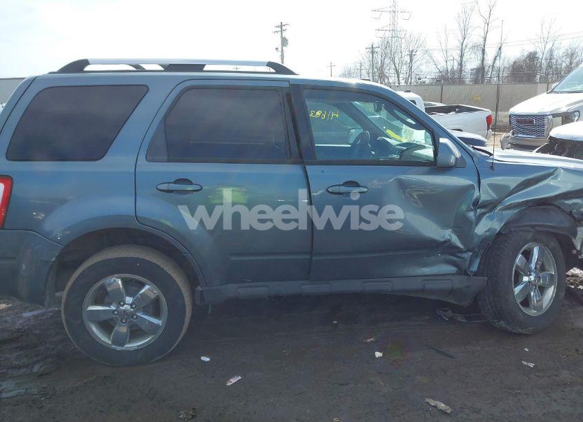 Photo 14 of 2010 Ford Escape LIMITED (VIN 1FMCU0EGXAKC31190)