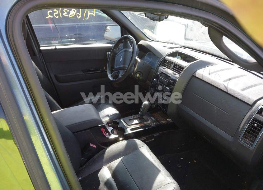 Photo 5 of 2010 Ford Escape LIMITED (VIN 1FMCU0EGXAKC31190)