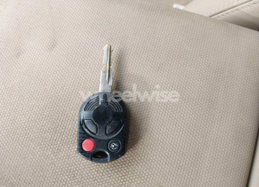 Photo 11 of 2010 Ford Escape LIMITED (VIN 1FMCU0EGXAKD30981)