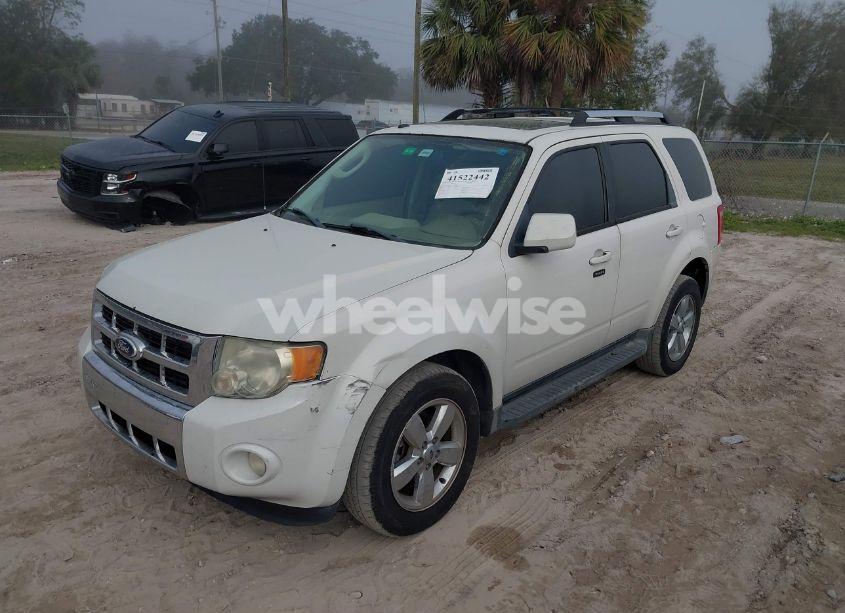 Photo 2 of 2010 Ford Escape LIMITED (VIN 1FMCU0EGXAKD30981)