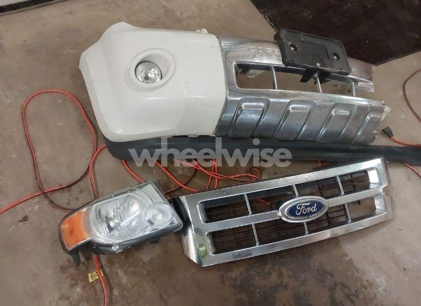 Photo 11 of 2010 Ford Escape LIMITED (VIN 1FMCU0EGXAKD47747)