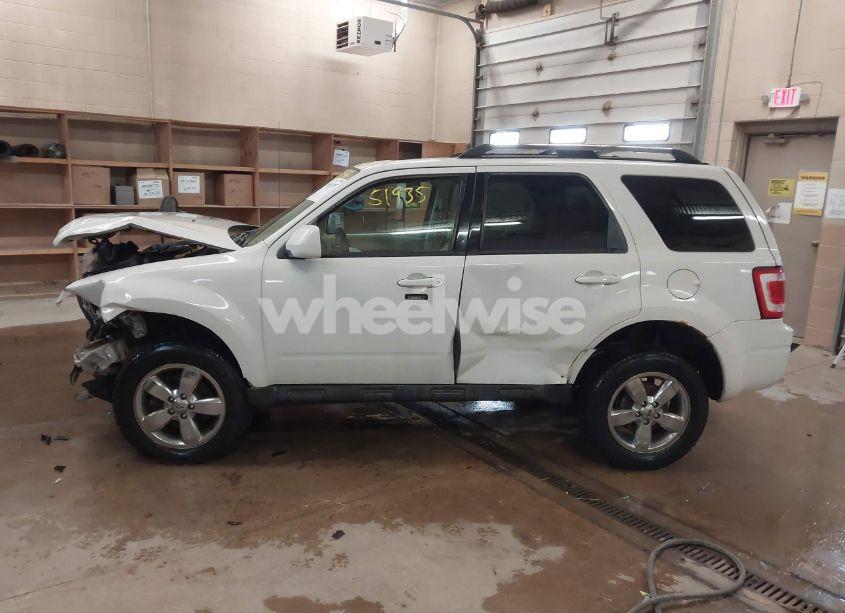 Photo 14 of 2010 Ford Escape LIMITED (VIN 1FMCU0EGXAKD47747)