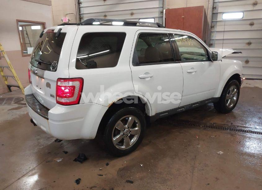 Photo 4 of 2010 Ford Escape LIMITED (VIN 1FMCU0EGXAKD47747)