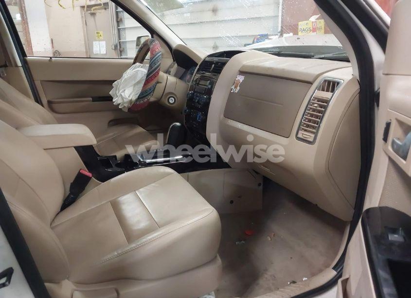 Photo 5 of 2010 Ford Escape LIMITED (VIN 1FMCU0EGXAKD47747)