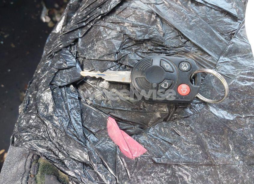 Photo 11 of 2011 Ford Escape LIMITED (VIN 1FMCU0EGXBKA25353)