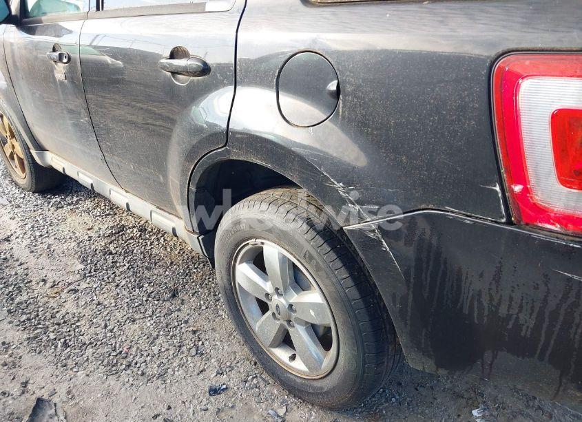 Photo 6 of 2011 Ford Escape LIMITED (VIN 1FMCU0EGXBKA25353)