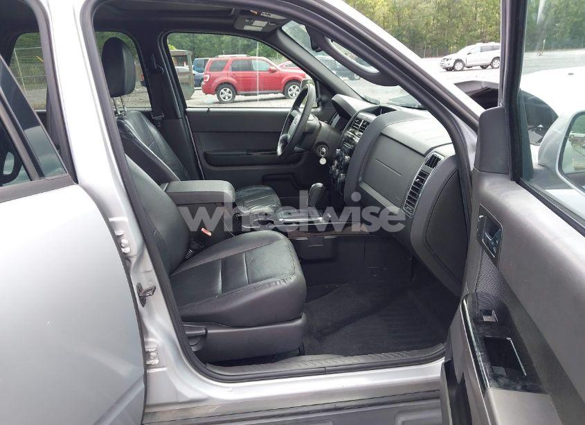 Photo 5 of 2011 Ford Escape LIMITED (VIN 1FMCU0EGXBKB09589)