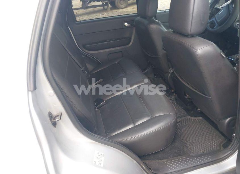 Photo 8 of 2011 Ford Escape LIMITED (VIN 1FMCU0EGXBKB84924)