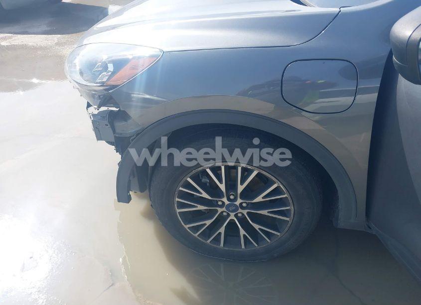 Photo 6 of 2022 Ford Escape SE PLUG-IN HYBRID (VIN 1FMCU0EZ3NUA19209)