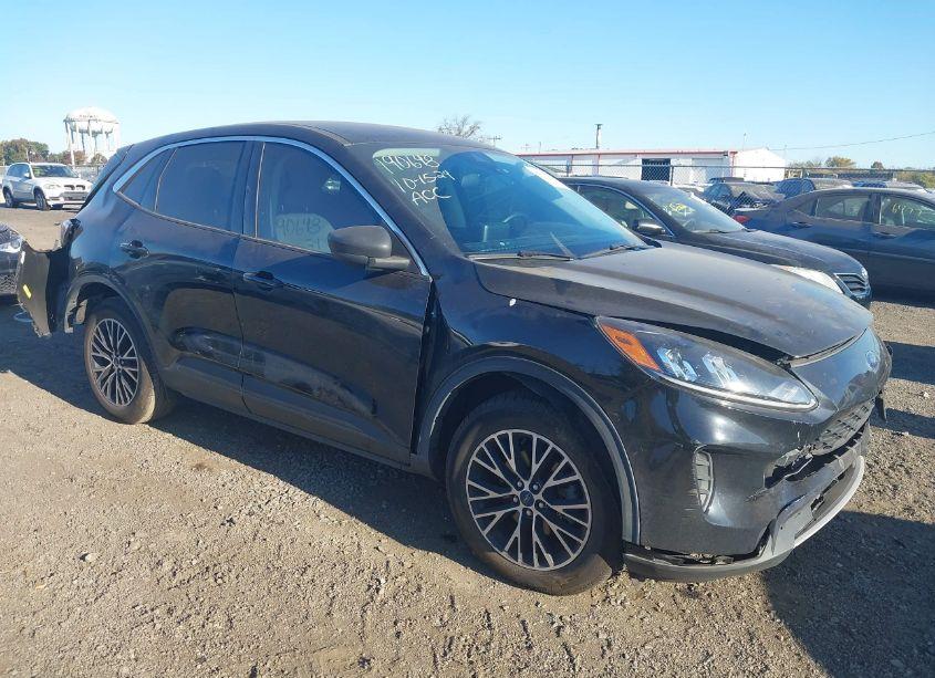 2022 Ford Escape SE PLUG-IN HYBRID (VIN 1FMCU0EZ7NUA23277) main photo