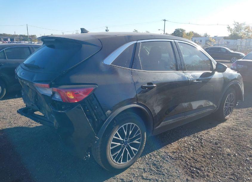 Photo 4 of 2022 Ford Escape SE PLUG-IN HYBRID (VIN 1FMCU0EZ7NUA23277)