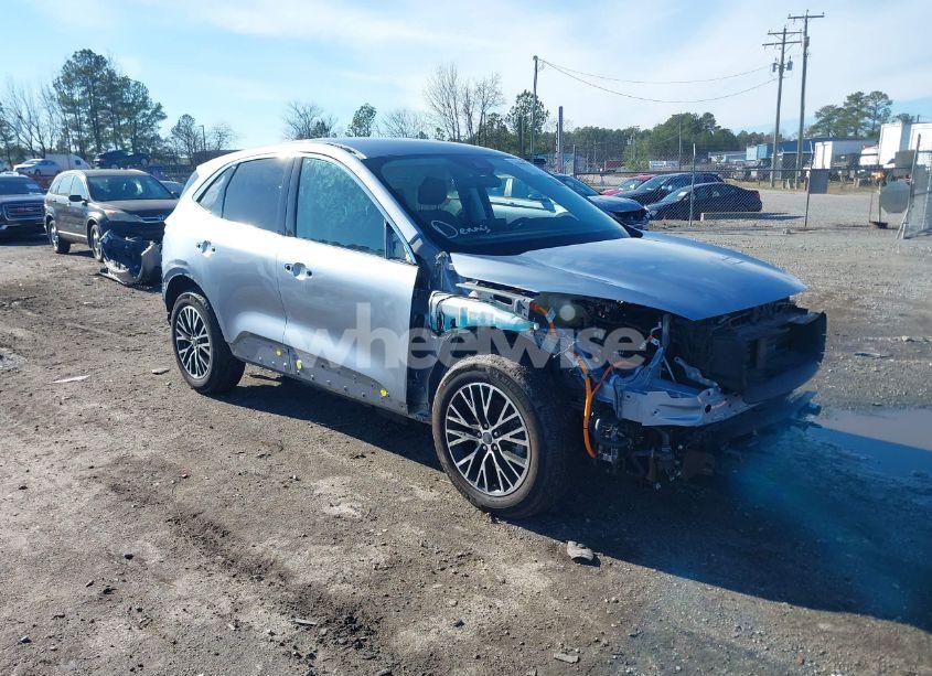 2022 Ford Escape SE PLUG-IN HYBRID (VIN 1FMCU0EZ9NUB79515) main photo