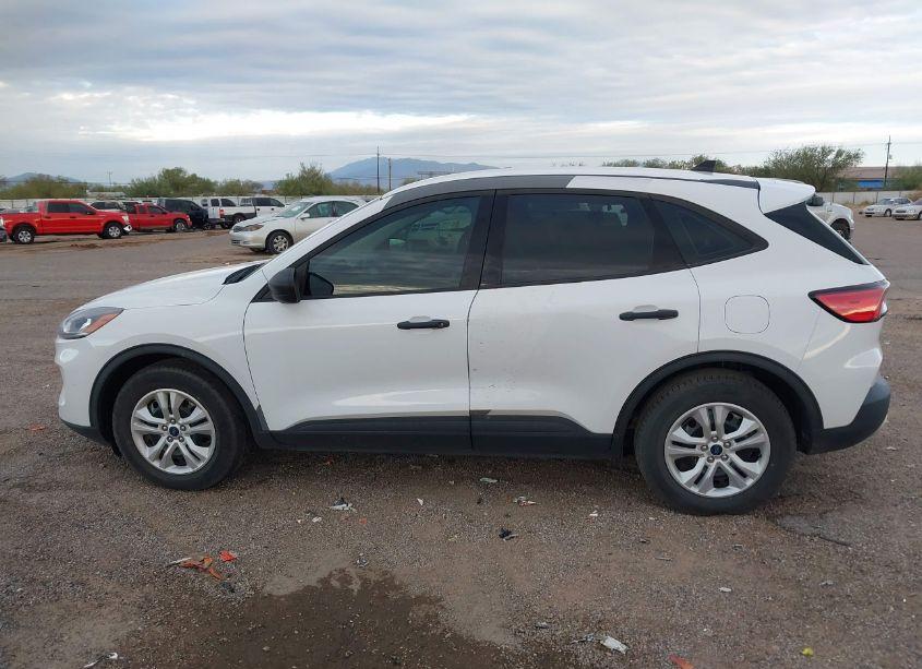 Photo 14 of 2020 Ford Escape S (VIN 1FMCU0F60LUA11523)