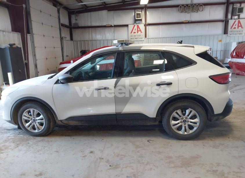 Photo 14 of 2020 Ford Escape S (VIN 1FMCU0F60LUA63492)