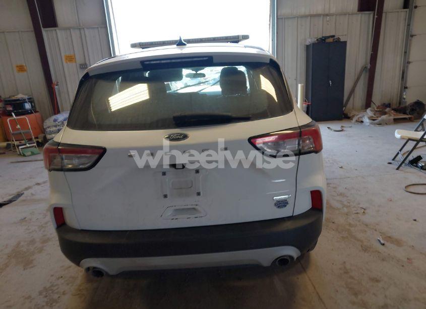 Photo 16 of 2020 Ford Escape S (VIN 1FMCU0F60LUA63492)
