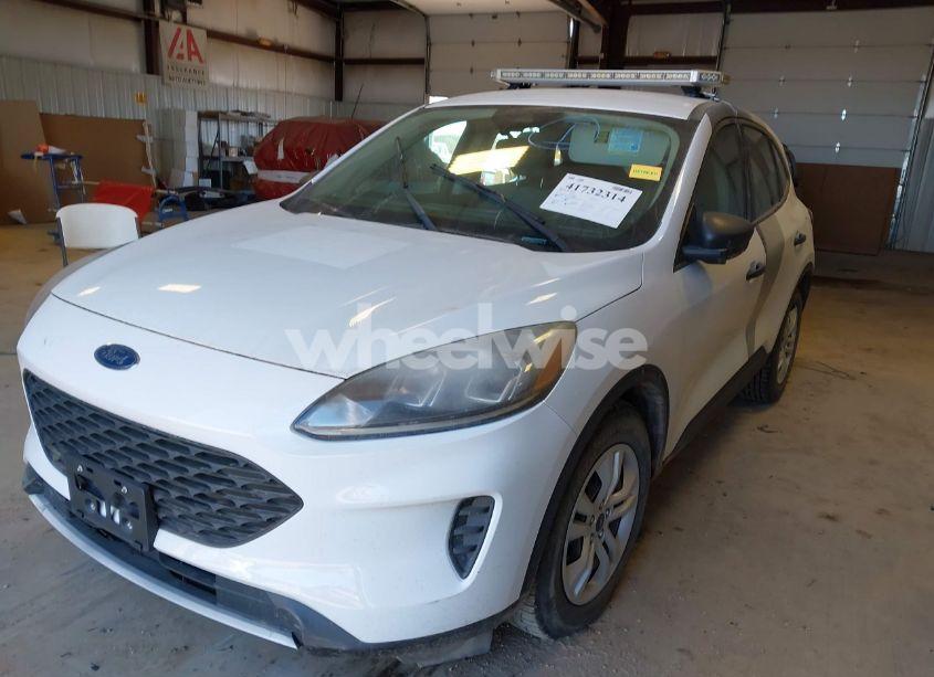 Photo 6 of 2020 Ford Escape S (VIN 1FMCU0F60LUA63492)
