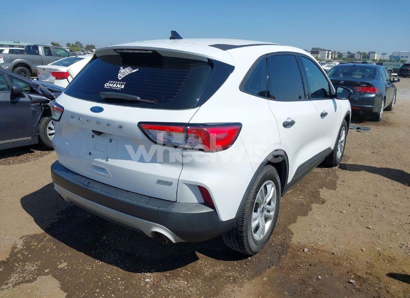 Photo 4 of 2020 Ford Escape S (VIN 1FMCU0F60LUA84424)