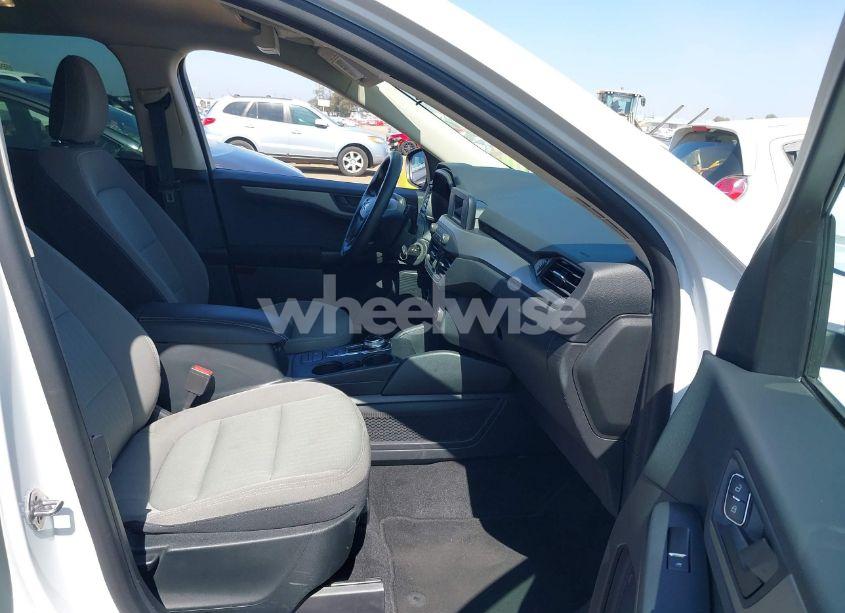 Photo 5 of 2020 Ford Escape S (VIN 1FMCU0F60LUA84424)