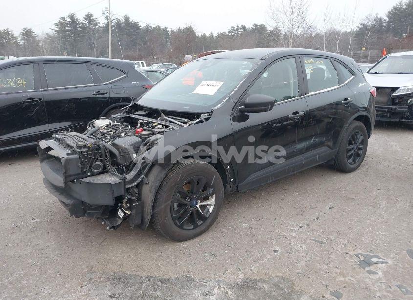 Photo 2 of 2020 Ford Escape S (VIN 1FMCU0F60LUC61716)