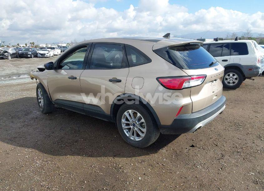 Photo 3 of 2021 Ford Escape S (VIN 1FMCU0F60MUA29652)