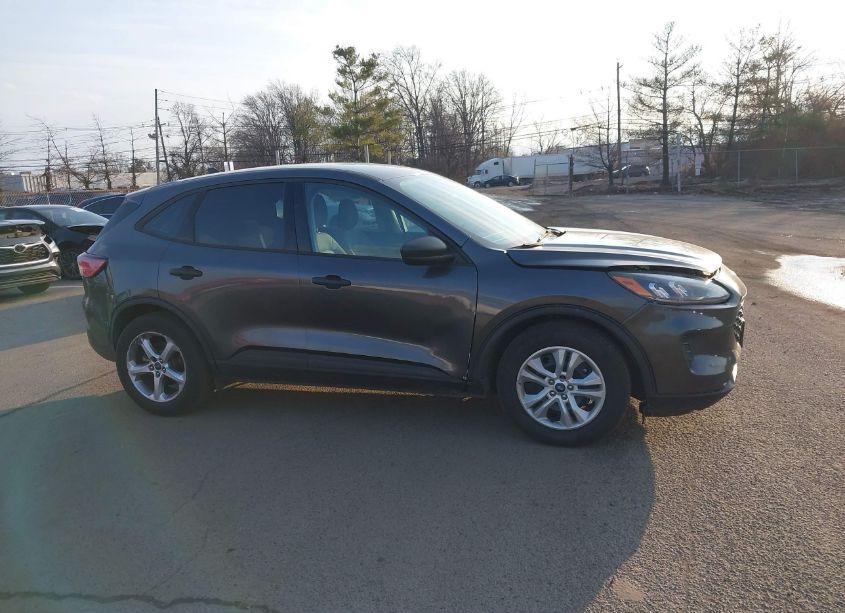 Photo 13 of 2020 Ford Escape S (VIN 1FMCU0F61LUB25109)