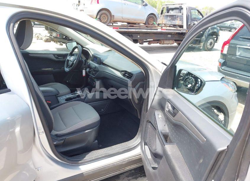 Photo 5 of 2020 Ford Escape S (VIN 1FMCU0F62LUA22703)