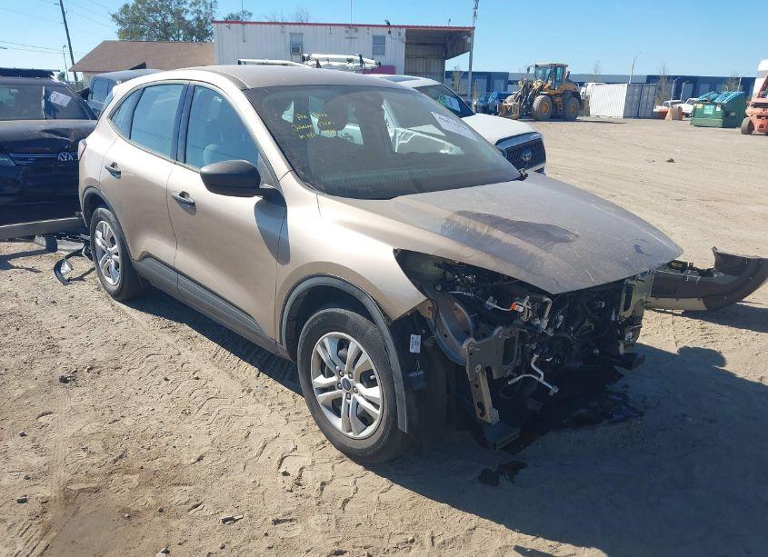 2020 Ford Escape S (VIN 1FMCU0F62LUA69987) main photo