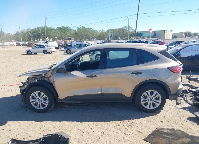 Photo 15 of 2020 Ford Escape S (VIN 1FMCU0F62LUA69987)