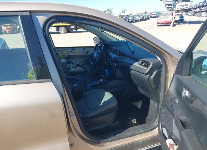 Photo 5 of 2020 Ford Escape S (VIN 1FMCU0F62LUA69987)